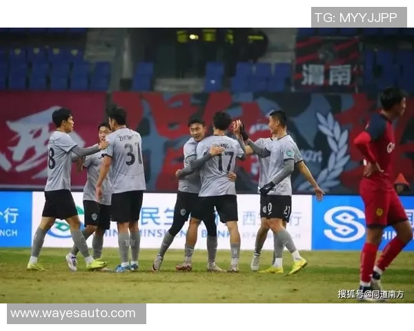 柳州足球球星的崛起与挑战 探索地方足球人才的成长与发展之路